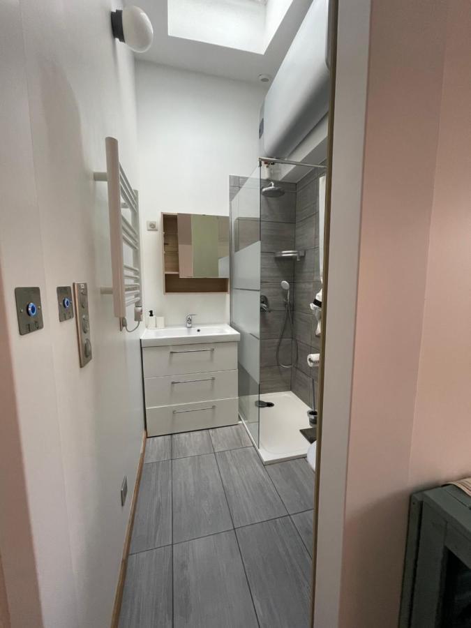 Le 9Ieme Entracte Hotel Marseilles Buitenkant foto